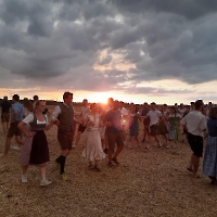 56 20240817_195842 Volkstanz am Feld