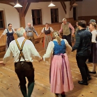 Volkstanzen im Oktober